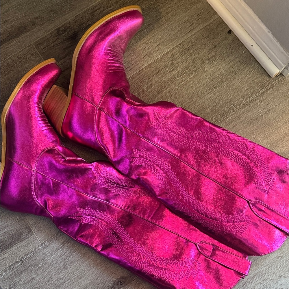 Glamorous Fuchsia Trench Coat - Picture 5 of 7